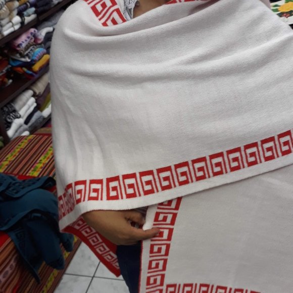 Alpaca Reversible Red/White Ruana Cape Shawl - Picture 2 of 2